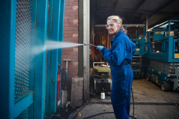 Best Warehouse Cleaning  in North Amityville, NY